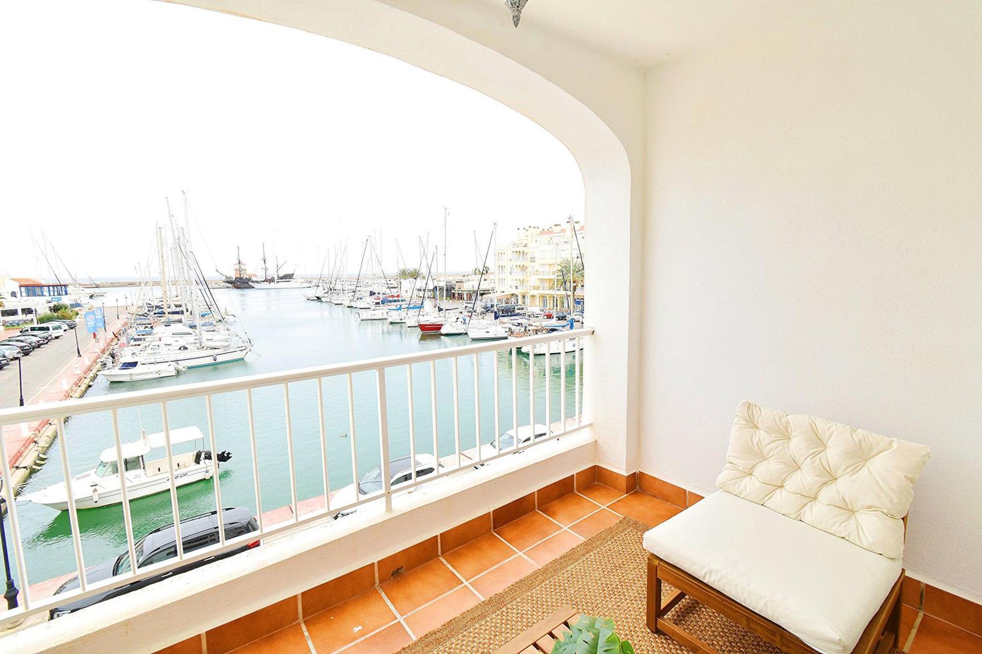 Expoholidays - Puerto Deportivo La Goleta 阿尔梅利马 外观 照片