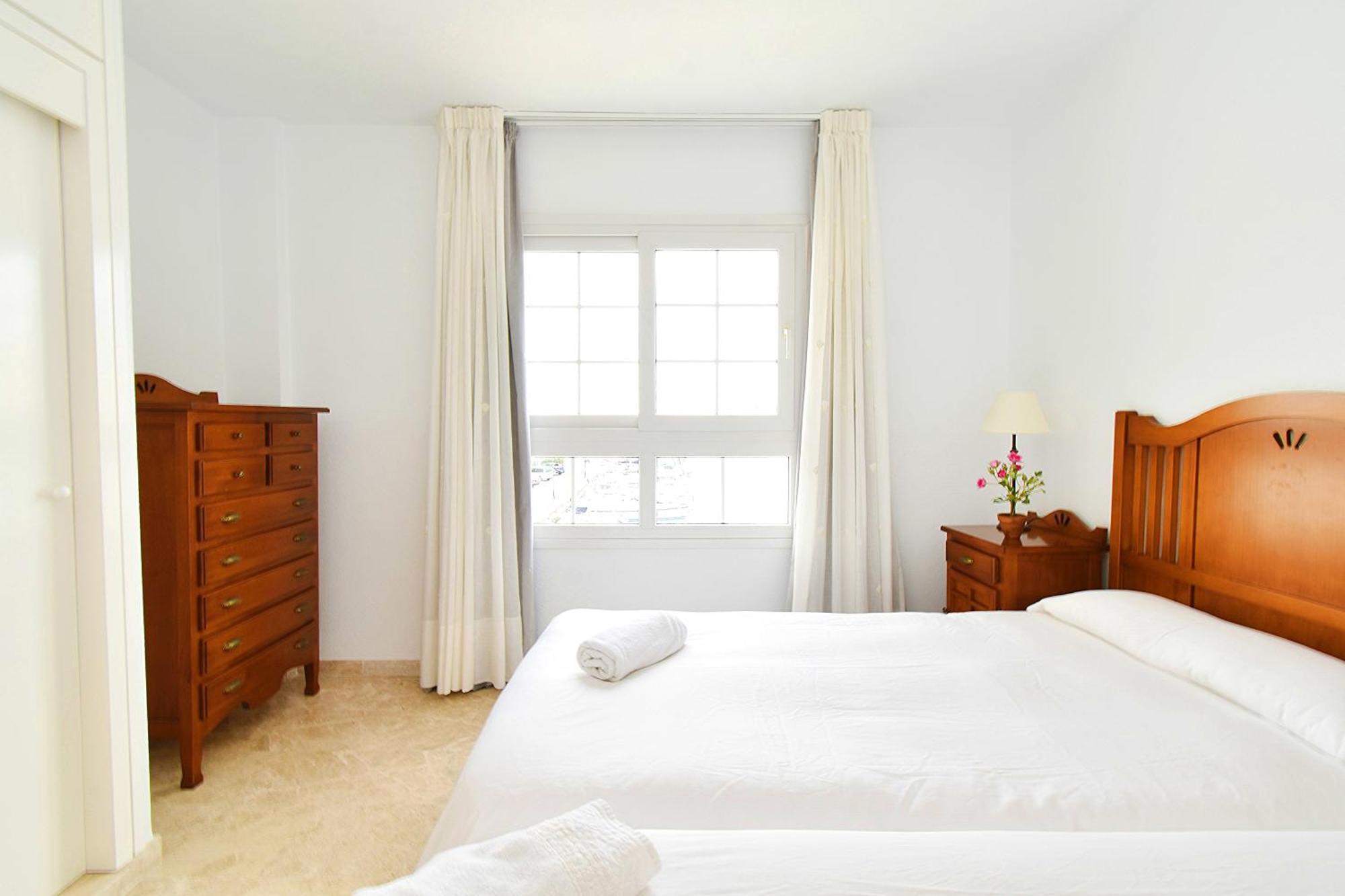 Expoholidays - Puerto Deportivo La Goleta 阿尔梅利马 外观 照片
