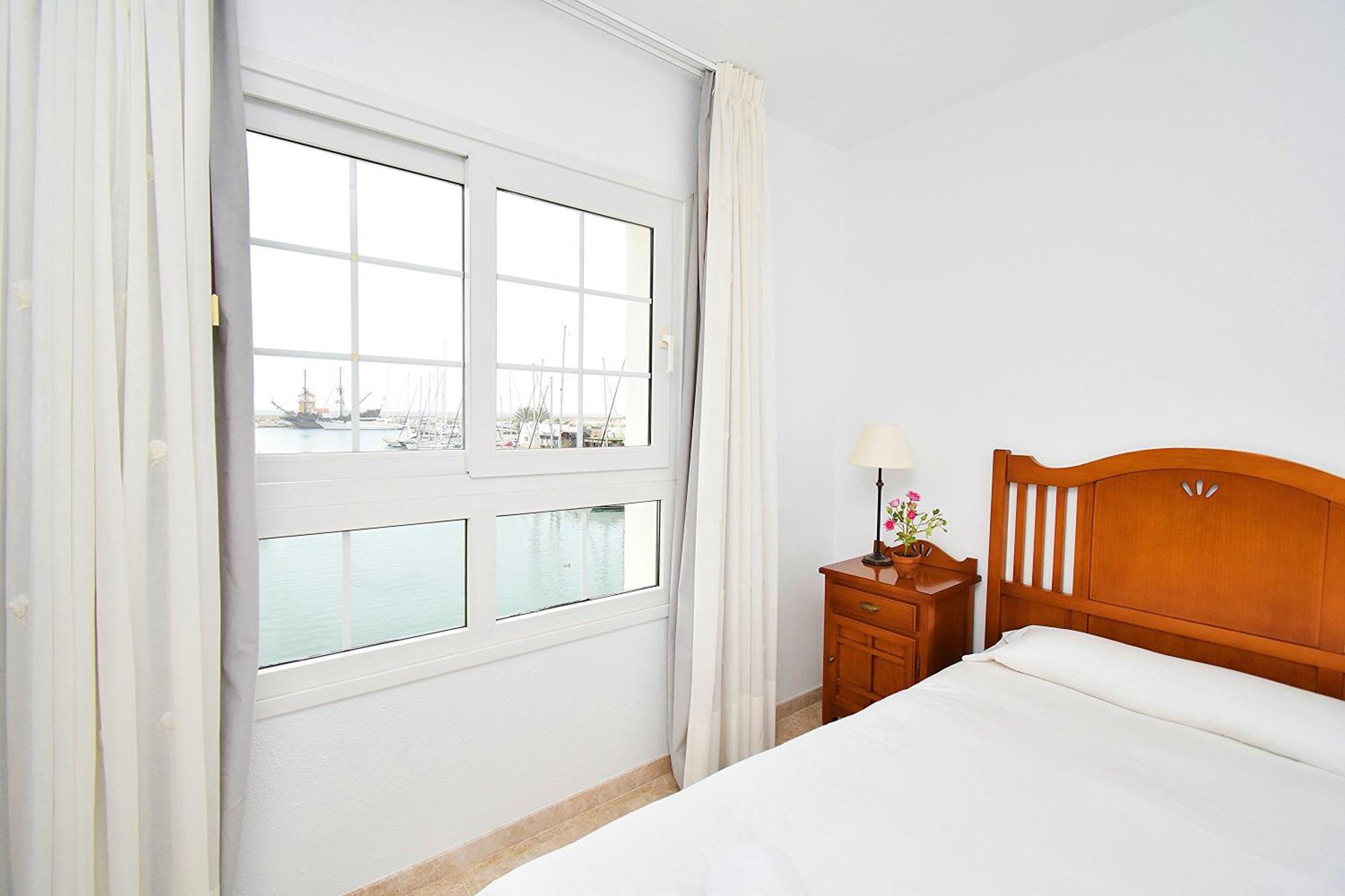 Expoholidays - Puerto Deportivo La Goleta 阿尔梅利马 外观 照片